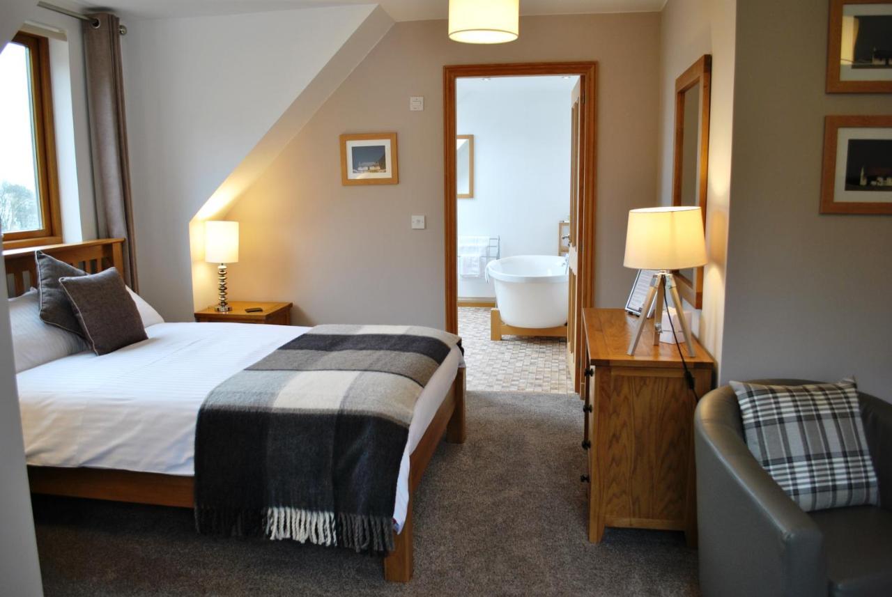 Orchard House 2*